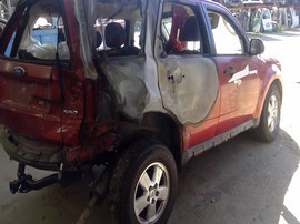 2009 FORD ESCAPE, BURGUNDY, XLT MODEL, 3.0L, AT, AWD,    F26512